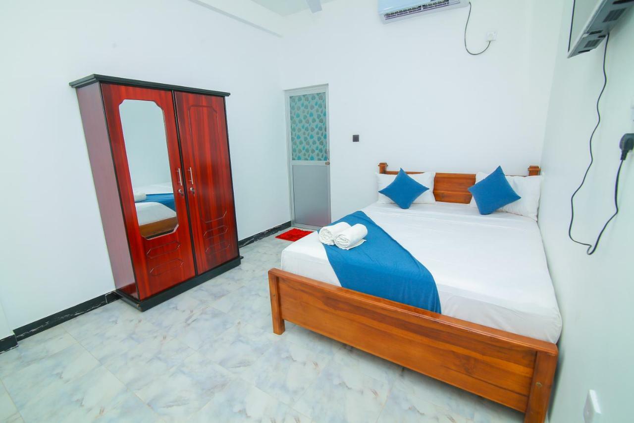 Hotel Sun Blue Uppuveli Exterior photo